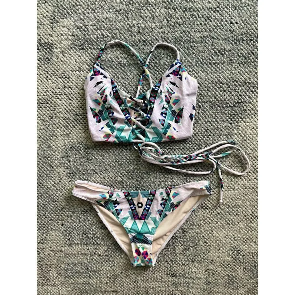 Mara Hoffman Basket Weave Bikini Top (M) and Bottom (S) in Maristar Lilac
